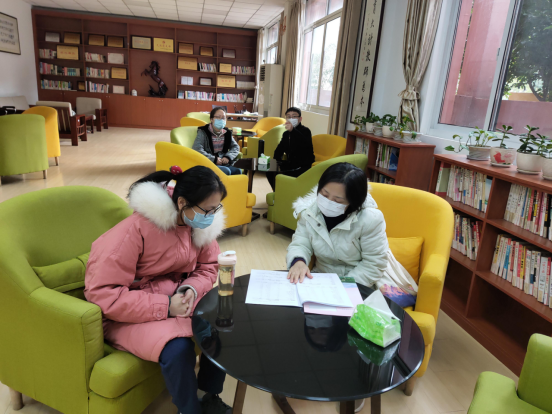 学校开展体检报告解读咨询活动