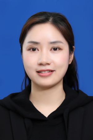 基础教学部综合办主任李花