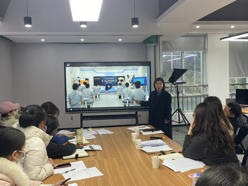 国赛一等奖获得者现场指导公共基础课备赛