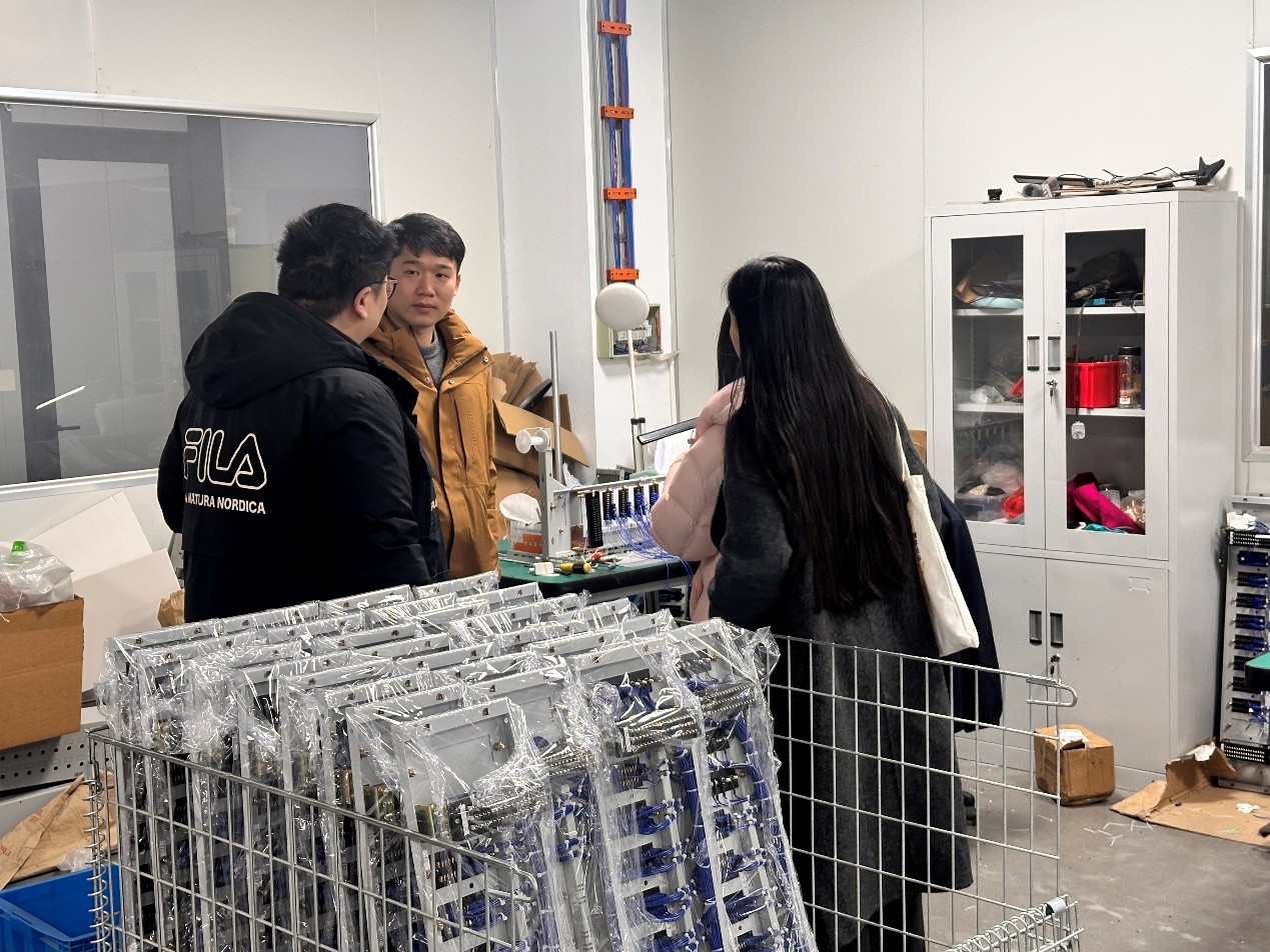 交通工程学院建设工程管理（城轨）教研室赴扬中市绿扬轨道交通器材公司调研交流