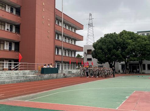 机械工程学院开展队列成果展示彩排活动