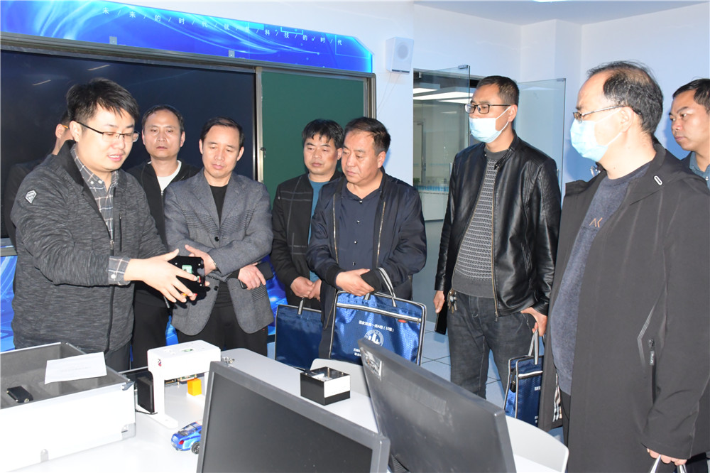 1606105983128084539.jpg DSC_0808.jpg