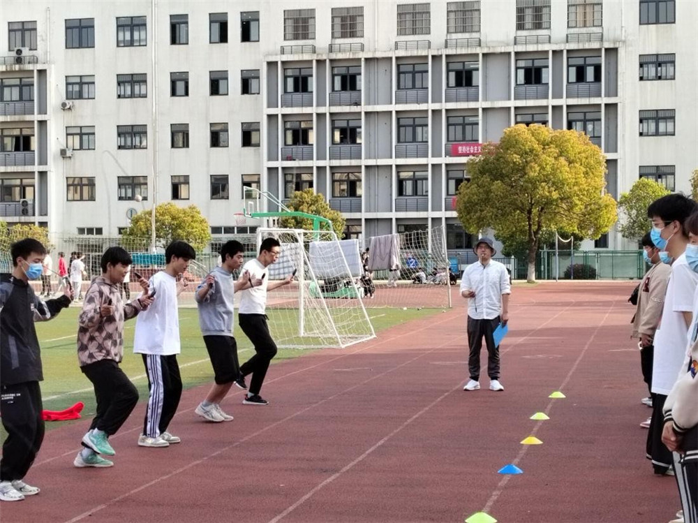 “四自管理”促成效   “疫”路畅通保平安